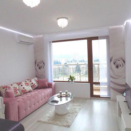 Apartment Silvi Varna Bagian luar foto